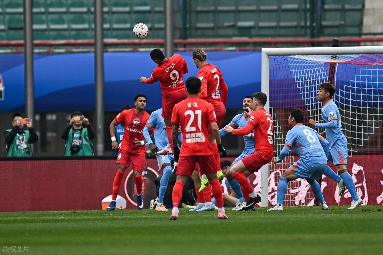 实时比分查询-辽宁铁人后，又一争冠队倒下，球迷：不愧是河南队，专治各种不服